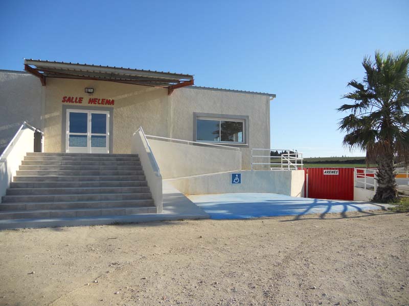 Salle Helena_30800 SAINT GILLES_6